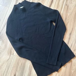 Boden size 6 ribbed mocked turtleneck